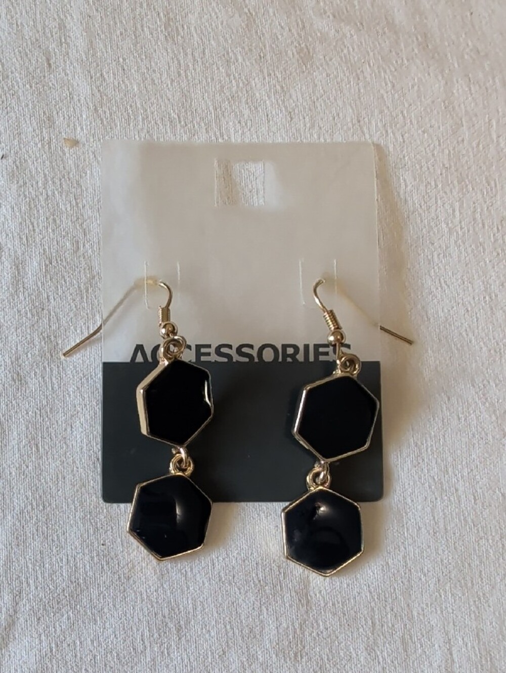 Assorted Jewelry - Picture 8 of 10